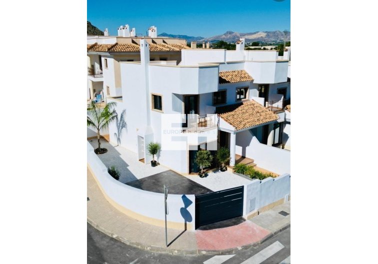 Top floor bungalow - New Build - Cox - San Fernando