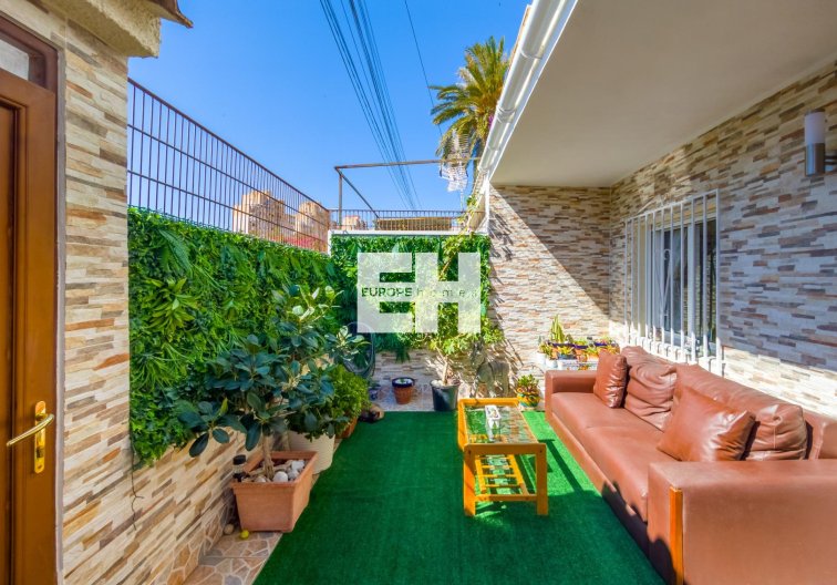 town house - Resale - Torrevieja - Nueva Torrevieja