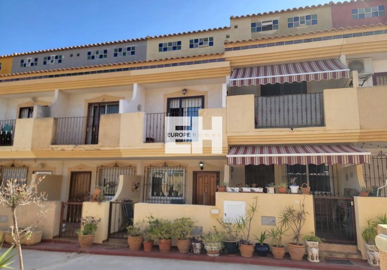 town house - Wiederverkauf - Orihuela Costa - Playa Flamenca