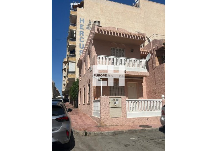 town house - Wiederverkauf - Torrevieja - Centro