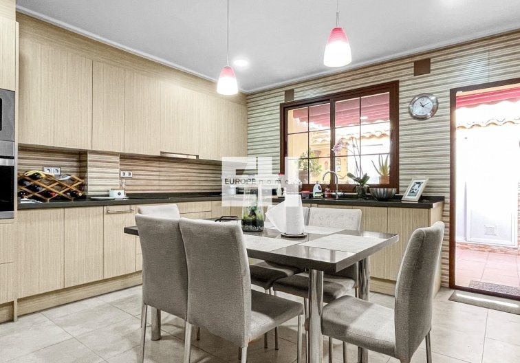 town house - Wiederverkauf - Torrevieja - Costa Blanca