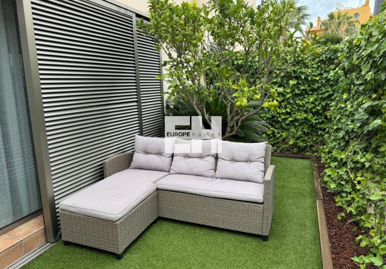 town house - Wiederverkauf - Torrevieja - Punta Prima