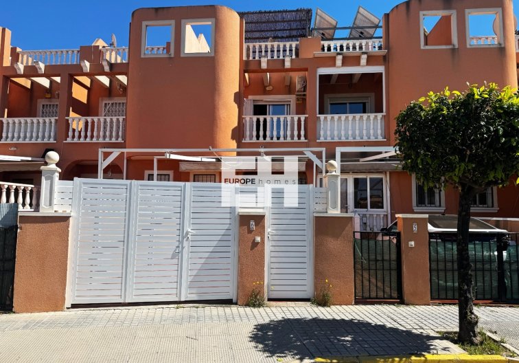 town house - Wiederverkauf - Torrevieja - Torrevieja