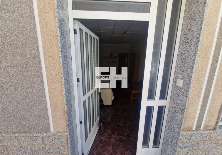 town house - Wiederverkauf - Torrevieja - Torrevieja