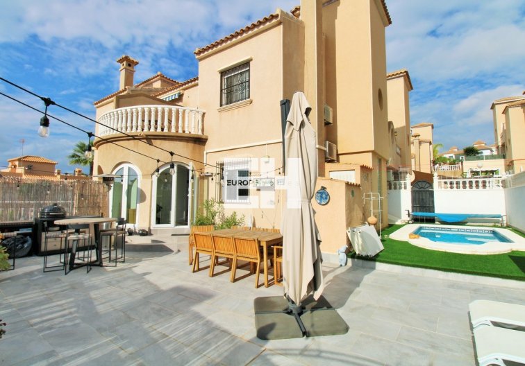 town house - Wiederverkauf - Villamartin - Costa Blanca
