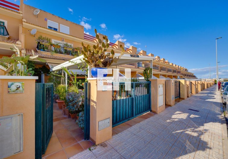 villa - Herverkoop - Orihuela Costa - Costa Blanca