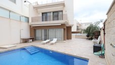 villa - Herverkoop - Orihuela Costa - EH-52921