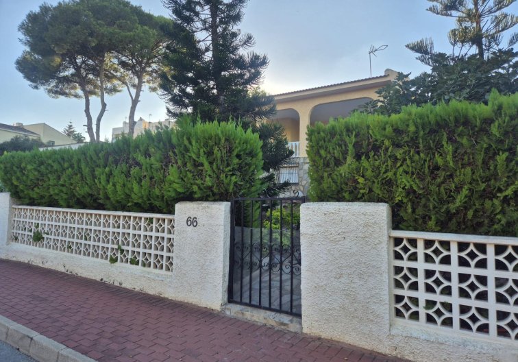 villa - Herverkoop - Torrevieja - Los Balcones - Los Altos Del Edén