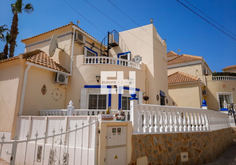 villa - Herverkoop - Villamartin - Costa Blanca