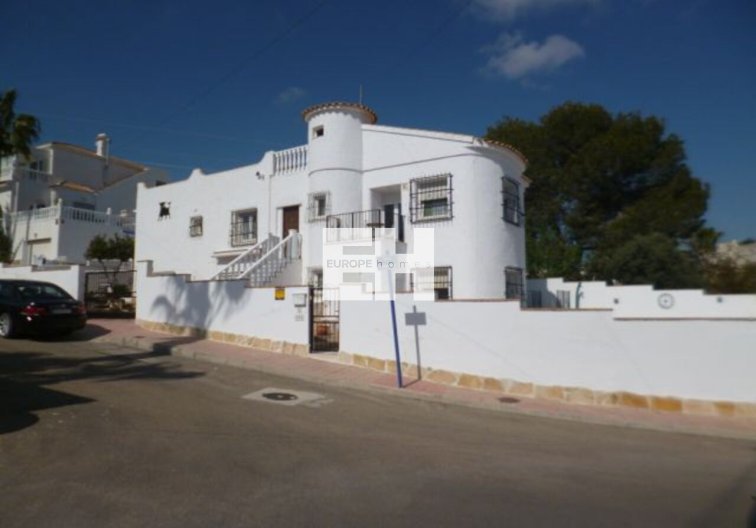 villa - Herverkoop - Villamartin - Costa Blanca