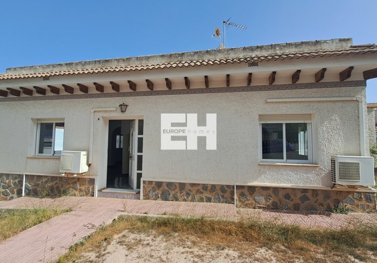 villa - Herverkoop - Villamartin - Costa Blanca