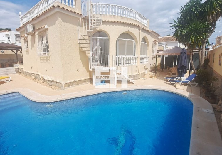villa - Herverkoop - Villamartin - Costa Blanca