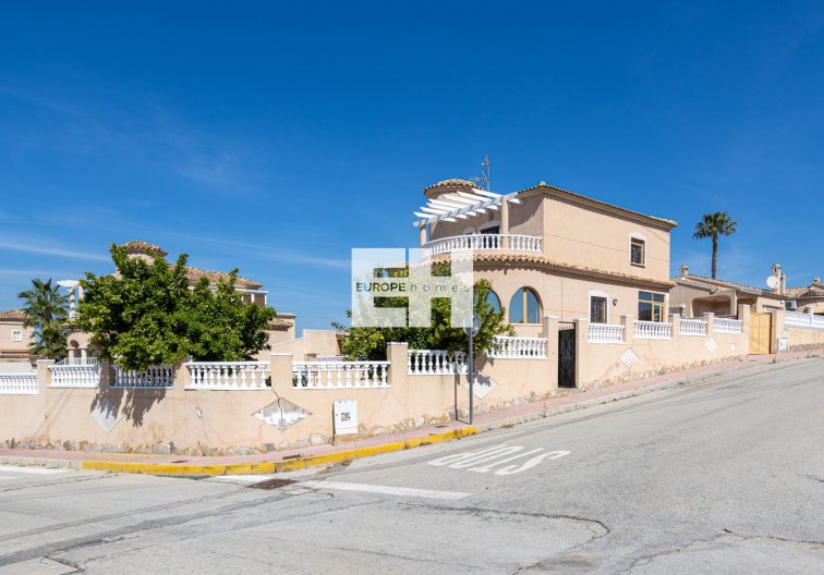 villa - Resale - Benijofar - Costa Blanca