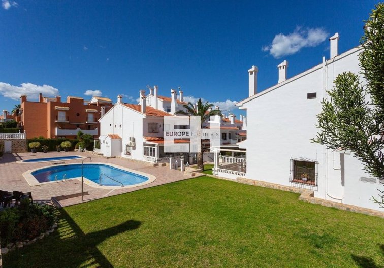villa - Resale - Torrevieja - La Mata
