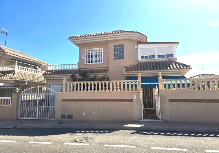 villa - Resale - Torrevieja - Los Balcones - Los Altos Del Edén