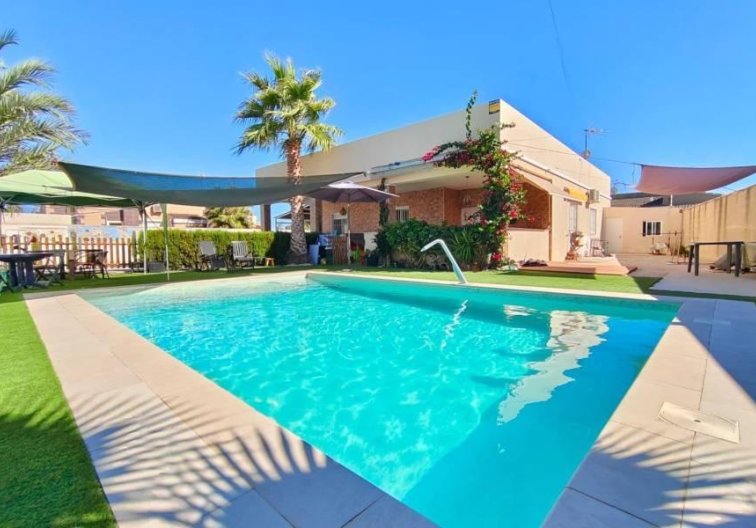 villa - Resale - Torrevieja - Torreta Florida