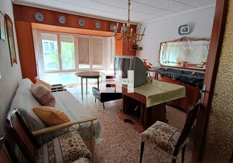 villa - Resale - Torrevieja - Torrevieja