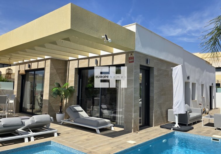 villa - Revente - Los Montesinos - Costa Blanca