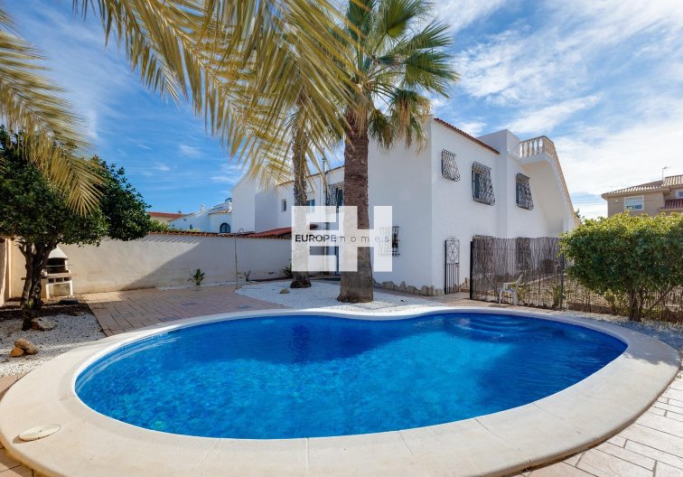 villa - Revente - Torrevieja - La Siesta - El Salado - Torreta