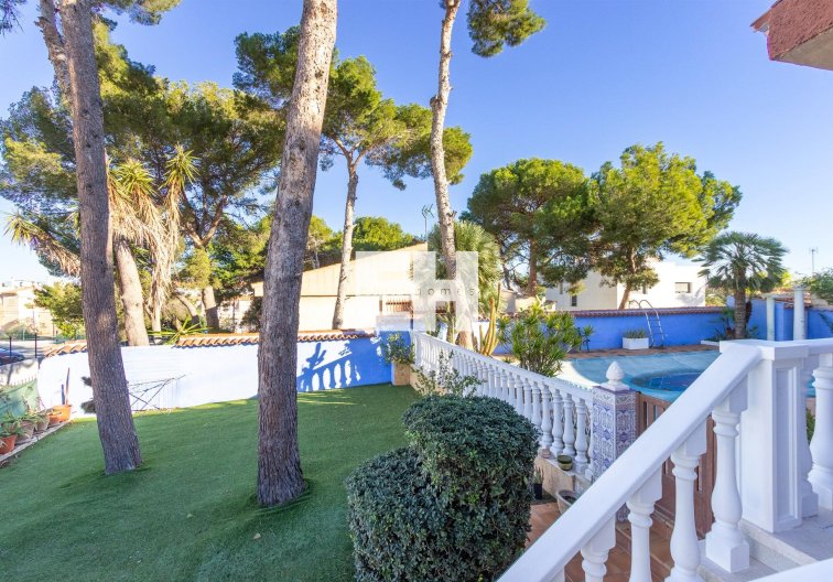 villa - Revente - Torrevieja - Los Balcones 