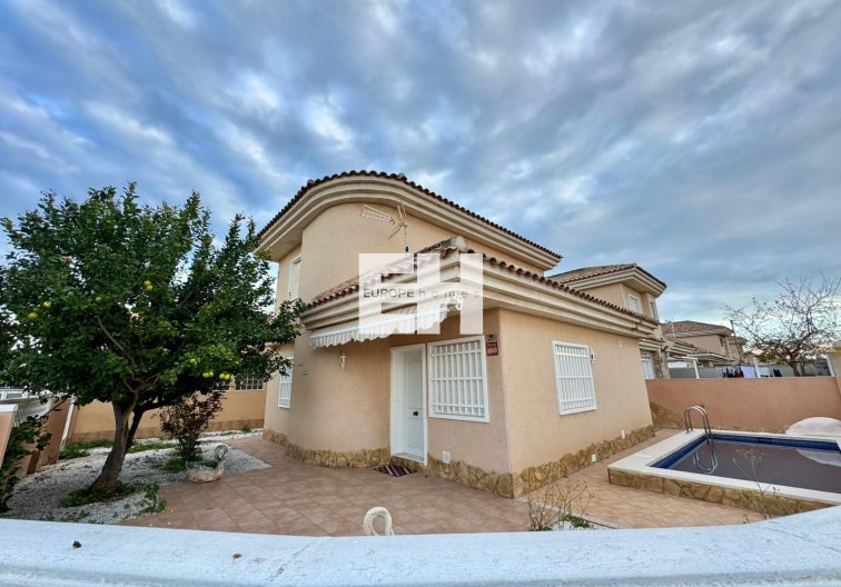 villa - Segunda mano - Torrevieja - Costa Blanca
