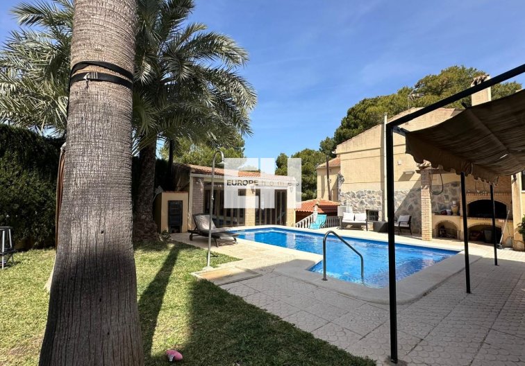 villa - Segunda mano - Torrevieja - Los Balcones - Los Altos Del Edén