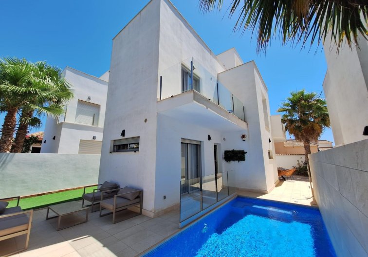 villa - Segunda mano - Torrevieja - Los Frutales
