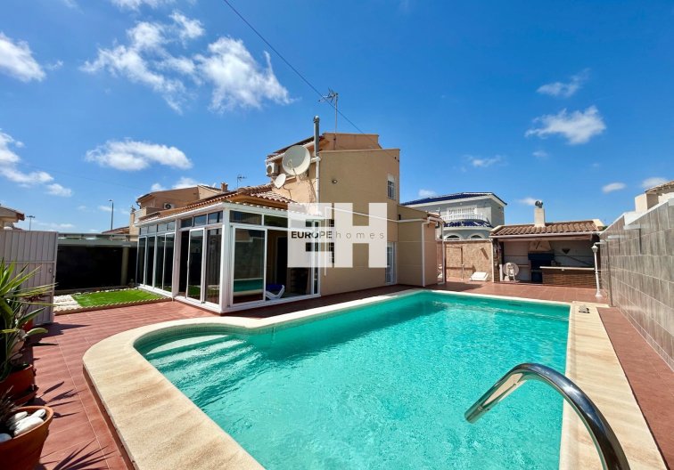 villa - Segunda mano - Torrevieja - San Luis