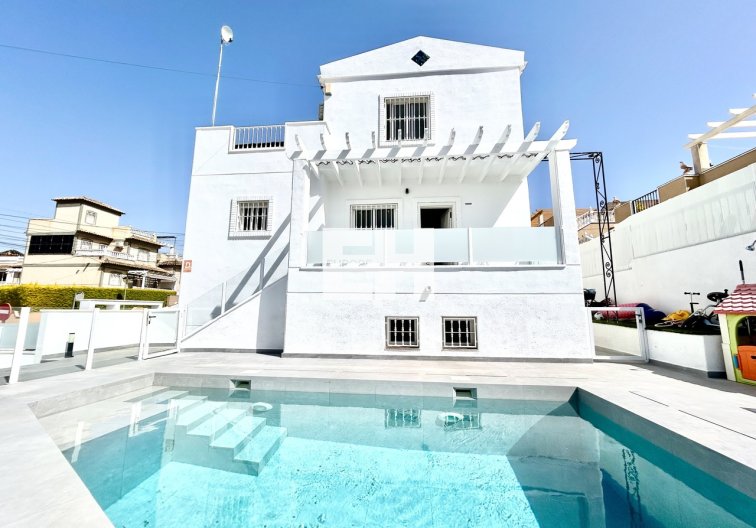 villa - Segunda mano - Villamartin - Costa Blanca