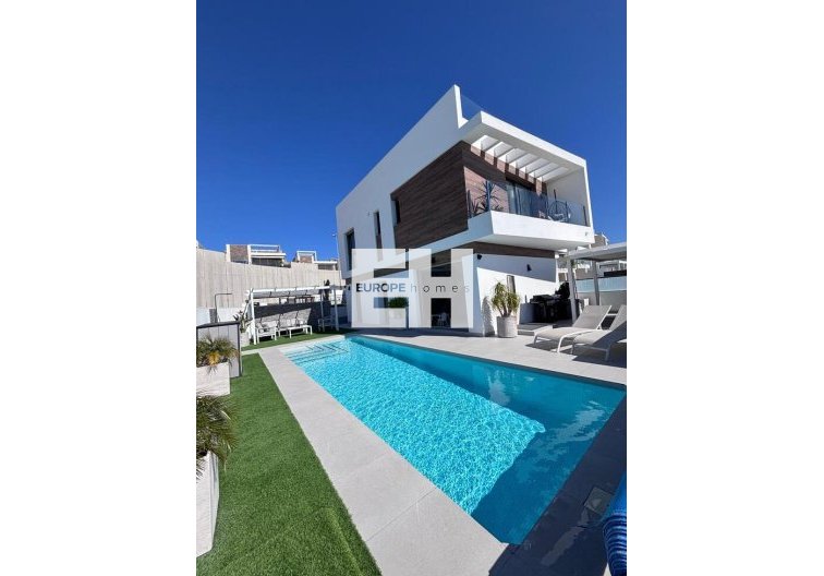 villa - Segunda mano - Villamartin - Costa Blanca