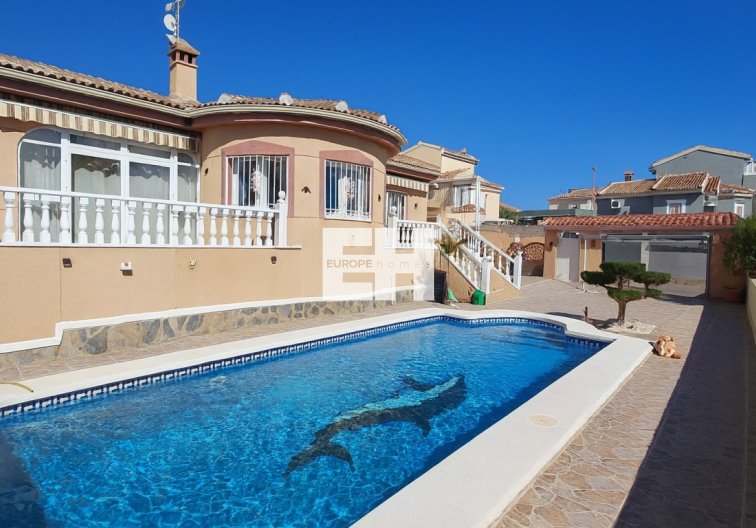 villa - Wiederverkauf - Benimar - Costa Blanca