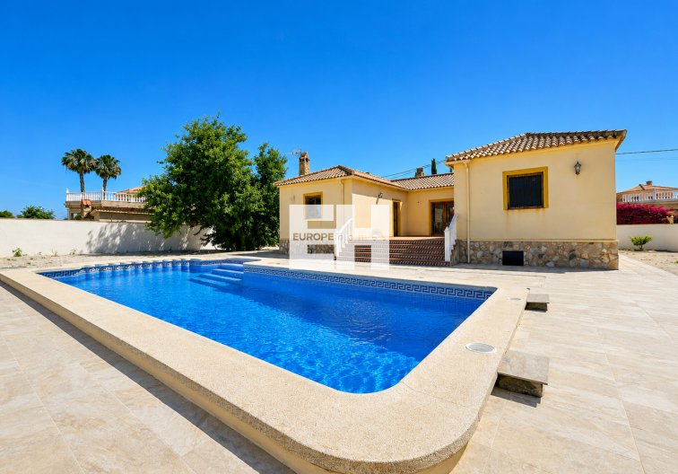 villa - Wiederverkauf - Catral - Costa Blanca