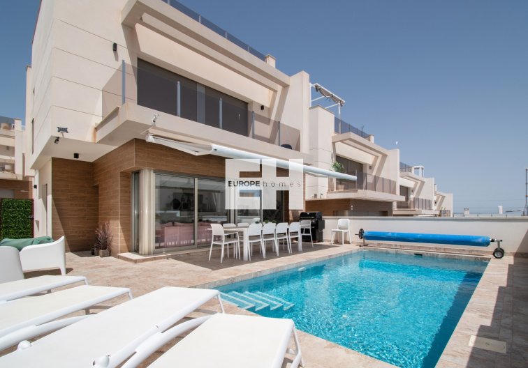 villa - Wiederverkauf - Orihuela Costa - Costa Blanca