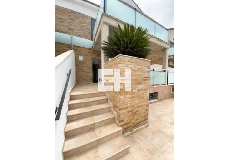 villa - Wiederverkauf - Roldan - Inland