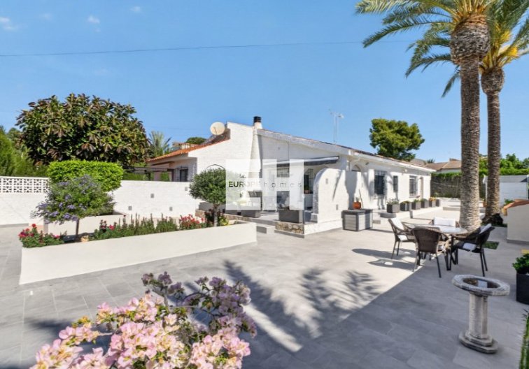 villa - Wiederverkauf - Torrevieja - Costa Blanca