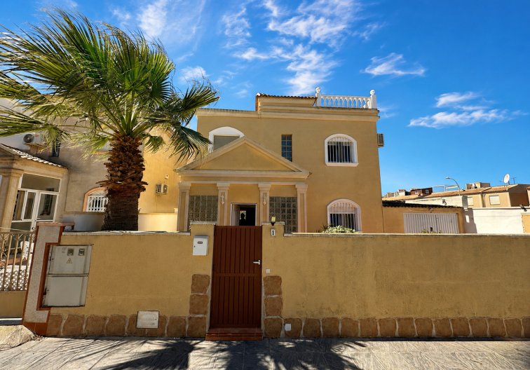 villa - Wiederverkauf - Torrevieja - Costa Blanca