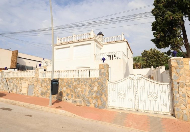 villa - Wiederverkauf - Torrevieja - Costa Blanca