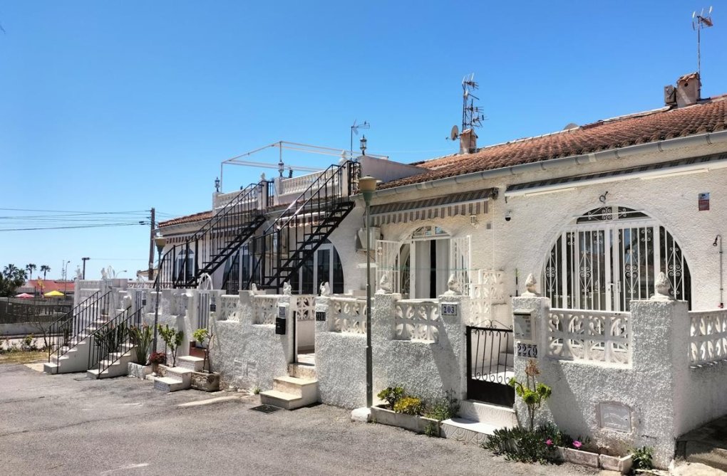 Wiederverkauf - Bungalow im obersten Stockwerk - Torrevieja - La Siesta - El Salado - Torreta