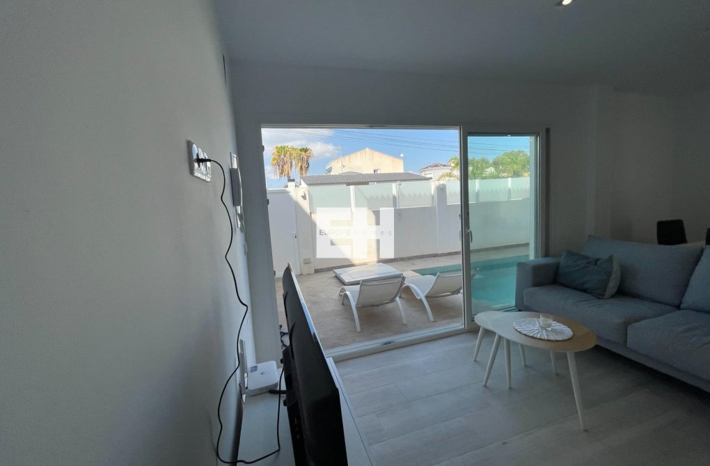 Wiederverkauf - Bungalow - Orihuela Costa - La Regia