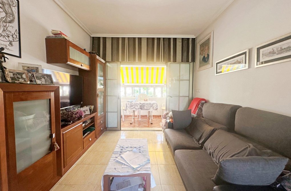 Wiederverkauf - Bungalow - Torrevieja - Aguas Nuevas