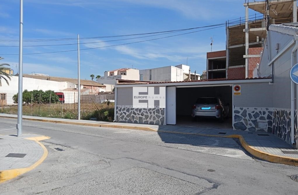 Wiederverkauf - Semi Detached - Los Montesinos - PUEBLO CENTRO