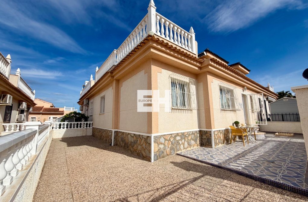Wiederverkauf - Semi Detached - Rojales - Pueblo