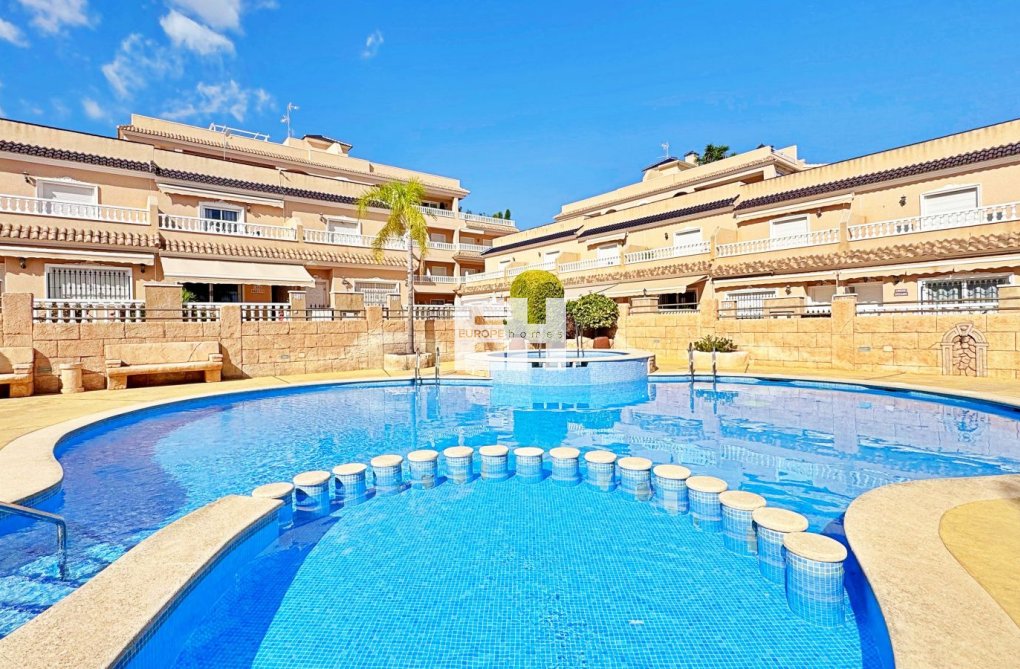 Wiederverkauf - town house - Orihuela Costa - Costa Blanca