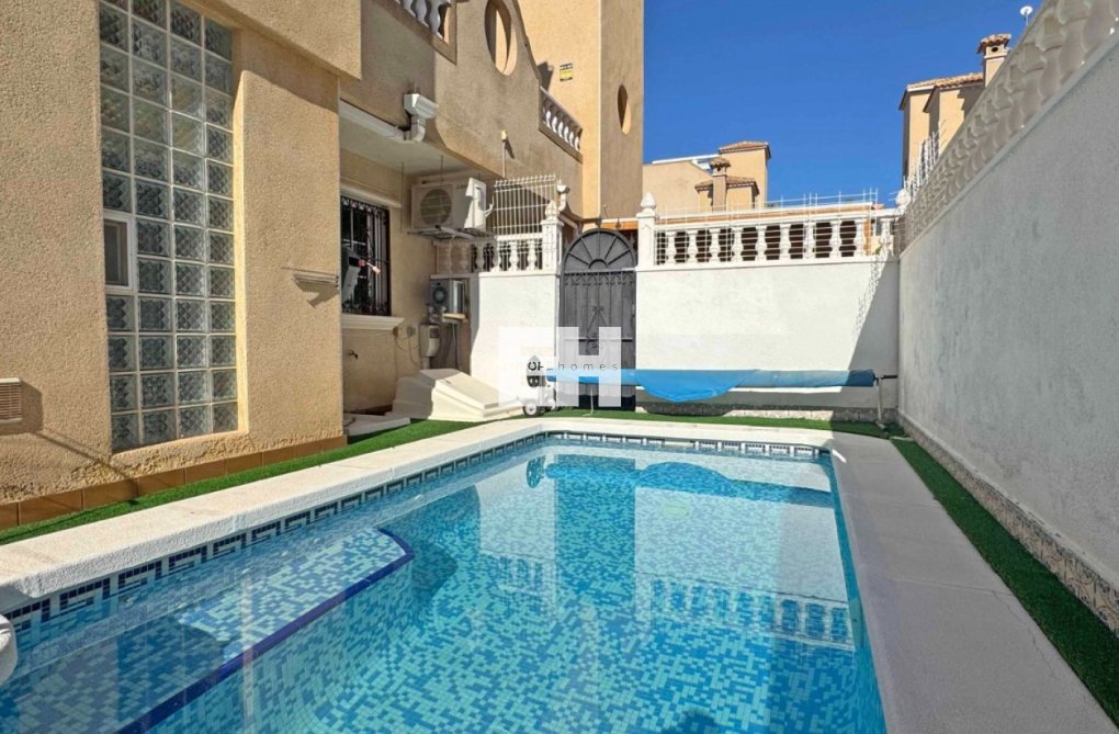 Wiederverkauf - town house - Orihuela Costa - Costa Blanca