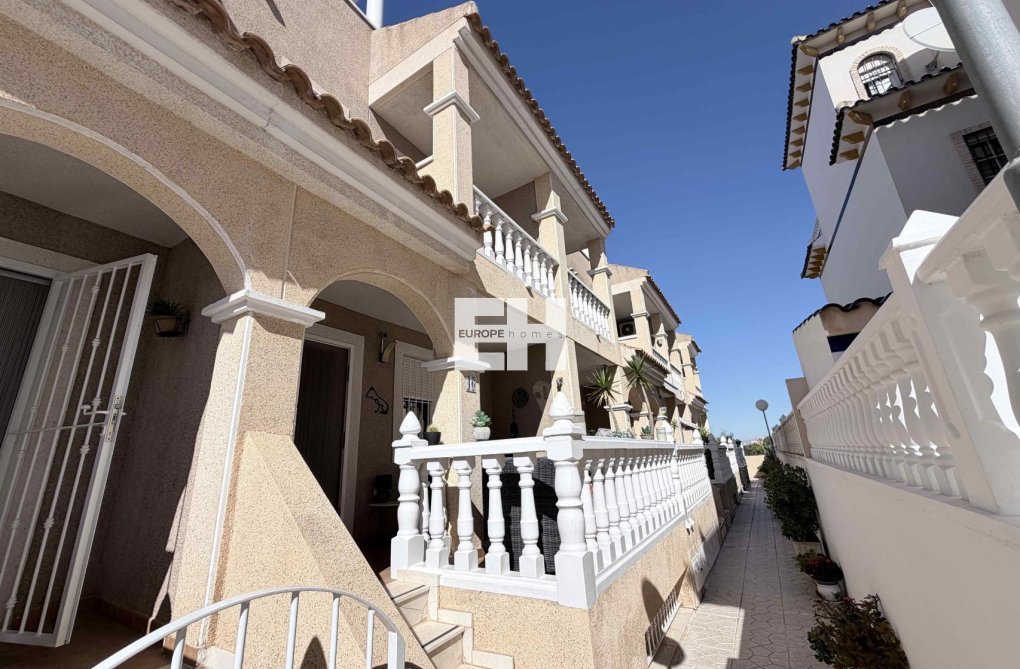 Wiederverkauf - town house - Orihuela Costa - Costa Blanca