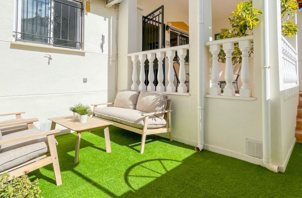 Wiederverkauf - town house - Orihuela Costa - Costa Blanca