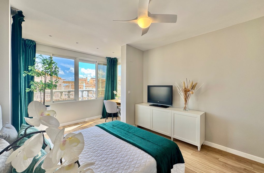 Wiederverkauf - town house - Orihuela Costa - Costa Blanca