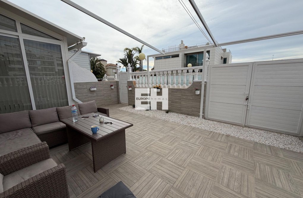 Wiederverkauf - town house - Orihuela Costa - La Zenia