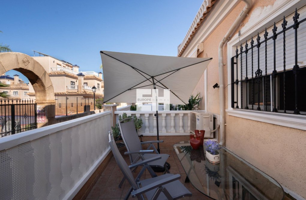 Wiederverkauf - town house - Orihuela Costa - Los Dolses