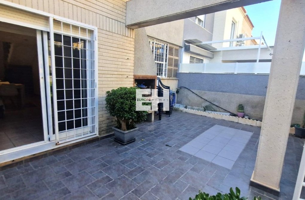 Wiederverkauf - town house - Torrevieja - Torreblanca